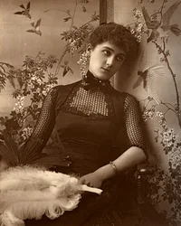 Mary Moore, brittiläinen näyttelijä, 1886