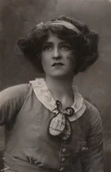 "Neiti Gabrielle Ray, 1883-1973, Daisynä elokuvassa The Dollar Princess", vuodelta 1930.