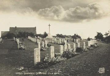 Vallien hautausmaa (Lillen portti), Ypres