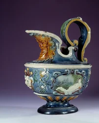 Bernard Palissyn koulun (noin 1510-1589) luoma Aiguiere de faience, Pariisi, Louvre