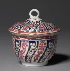 Covered Bowl, valmistaja Worcester Porcelain Factory, n. 1770