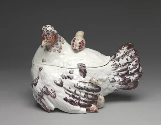 Hen and Chicks Tureen, Chelsean posliinitehdas, n. 1755