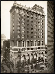 The Ritz-Carlton Hotel, Philadelphia, 1913 (hopeagelatiinivedos)