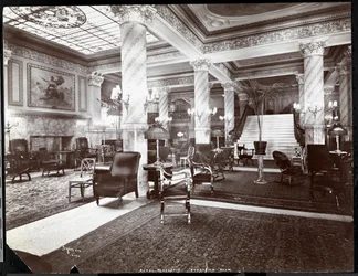 Majestic-hotellin vastaanottohuone, 1902 (hopeagelatiinipaino).
