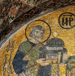 Keisari Justinianus esittelee Hagia Sofian neitsyelle ja lapselle (mosaiikki)
