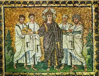 Jeesus ja leivän ja kalan moninkertaistaminen, neljä apostolia, 6. vuosisata (mosaiikki).