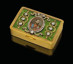 Keisarillinen esitys nuuskalaatikko, jossa on akvarelli norsunluun miniatyyri keisari Nikolai II, n. 1890 (kulta- ja giljoche-emali, vesiväri norsunluulle)