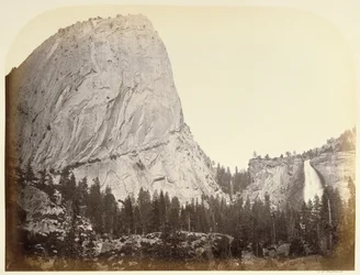 [Mount Broderick - Nevada Fall - Yosemite]