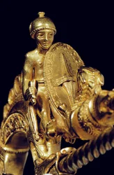 Erittäin tärkeä La Tenen soturifibula, yksityiskohta (kulta) (katso myös 1065822-6)
