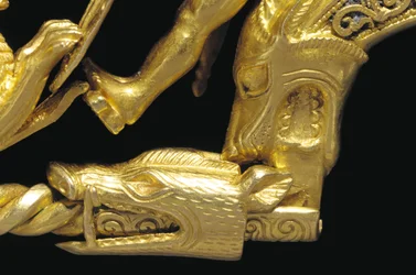 Erittäin tärkeä La Tenen soturifibula, yksityiskohta (kulta) (katso myös 1065822-7)