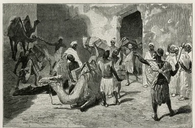 Kamelien lastaus tarinan kirjoittajan Atangerin karavaanista, Biseon kaiverrus havainnollistamaan Edmondo de Amicisin tarinaa Le Maroc, vuonna 1875, julkaistu tour du mondessa, Edouard Chartonin johdolla.