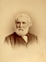 Muotokuva kirjailijasta Ivan Sergejevitš Turgenev (Sergueivitš Tourgueniev) (1818-1883). Albumin Kuva: Charles (Karl) Bergamasco (1830-1896)