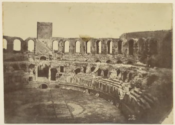 [Arles, areena]