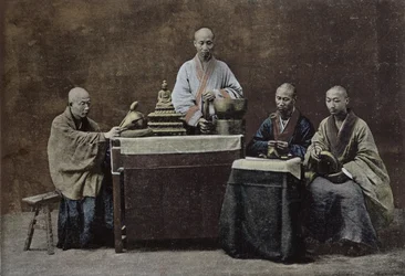 Ryhmä kiinalaisia bonzeja; kaiverrettu ja painanut Gilot; 1896, kiinalainen koulu, (1800-luku)