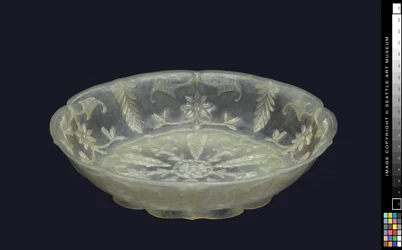 Kukkakuvioinen astia, 1800-luku
