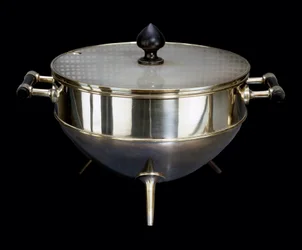 Argenterie: Christopher Dresserin (1834-1904) hopeinen metallihuokkaus ja ebene Noin 1880 Pariisi, musee d
