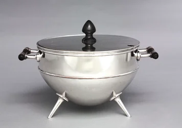 Tureen, valmistaja Hukin & Heath, n. 1880