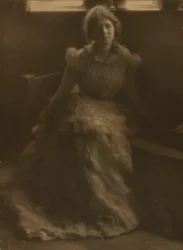 Julia Hall McCune, n. 1900.