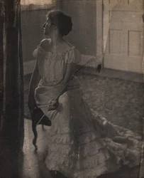 Riikinkukon sulka, n. 1902.