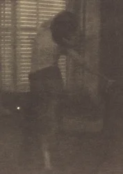 Malli New Yorkin studiossa, n.1915 (kuva).