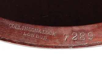 Viktoriaaninen upotekoristeinen satunnainen pöytä, yksityiskohta, n. 1880 (ruusupuu ja norsunluu)