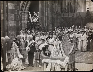 Still elokuvasta "Sixty Years a Queen", n. 1914 (b/w kuva)