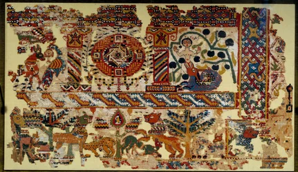 Koptilainen taide: verhot ristin voittoon. Mitat: 1,20 x 2,10 m. Pariisi, Musee du Louvre