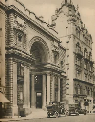 Third Church of Christ Scientist Curzon Streetillä, vuodelta 1935.