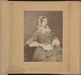 Rouva Oswald Bell (Isabella Adamson)
