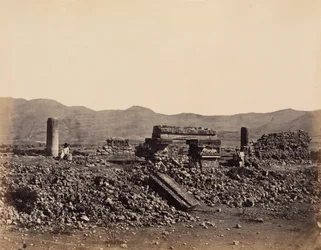 Toinen palatsi Mitlassa, Meksikossa, helmikuussa 1860.