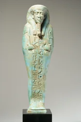 Ushabti-hahmo Hor-Khebille, myöhäinen dynastian aika, 25. luvun loppu - 26. dynastian alku, noin 700-600 eKr. (fajansi) (katso 270353 kääntöpuoli)