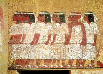 Cortege vetää kuninkaan katafalkia, Tutankhamonin haudalta (n. 1370-52 eKr.) Uusi kuningaskunta (seinämaalaus)