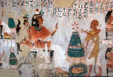 Egyptiläinen antiikki: Roy ja hänen vaimonsa Nebtawy päin ylipappia. Royn haudan maalaus (TT255). 18. dynastia. Luxorin Länsirannalta Egyptistä
