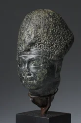 Amenhotep III:n pää, Uusi valtakunta (vihreä steatiitti)