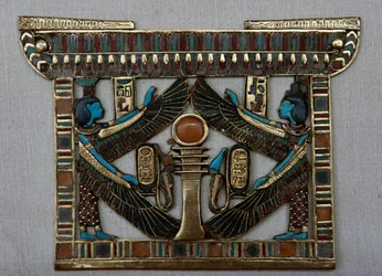 Temppelinmuotoinen rintapanssari, Tutankhamonin aarrekammio, Egypti, Egyptin sivilisaatio, Uusi valtakunta, XVIII dynastia