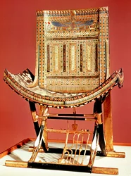 Faaraon seremoniallinen valtaistuin Tutankhamonin haudasta (noin 1370-52 eKr.), Uusi valtakunta