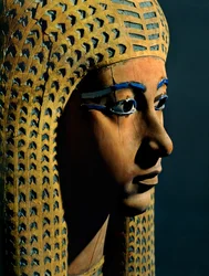Puinen veistos kuningatar Ahmose Merit-Amonista, Amenofis I:n vaimosta (veistos)