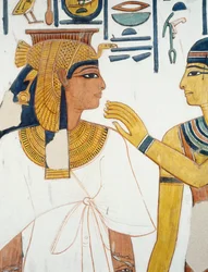 Nefertari tapaa jumalatar Isisin, fresko, neljännen pilarin pohjoisjulkisivu, hautakammio, Nefertarin hauta (QV66), Kuningattaren laakso, Thebes (Unescon maailmanperintöluettelo)
