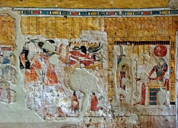 Egyptiläinen antiikki: esitys Shuroysta ja hänen vaimostaan palvomassa jumalia. Shuroyn haudan maalaus (TT13). 20. dynastia. 1190-1077 eKr. Dra Abu el-Nagan nekropoli, Luxorin Länsiranna, Egypti