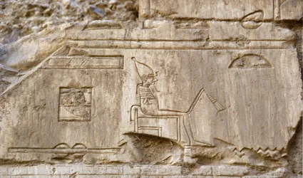 Egyptiläinen antiikki: Osiriksen jumaluutta edustava reliefi. Ankh-Horin hauta (Ankh Hor) (TT414) (26. dynastia, 672-525 eKr.), Luxor (Thebes), Egypti