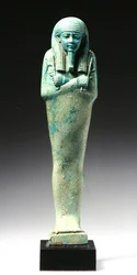 Ushabti-hahmo Nakht-Hor-em-heb-mes-em-kheredenille, myöhäinen dynastinen aika, noin 600 eKr. (fajanssi) (katso myös 241440)