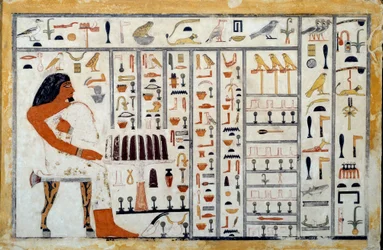 Egyptiläinen antiikki: Prinssi Oupemnefretin kalkkikivistele. Hän on kuninkaallisten kirjanoppineiden ylläpitäjä. 4. Berkeley-dynastia, Phoebe Hearst Museum
