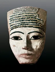 Muinainen Egypti: Muotokuva egyptiläiselle sarkofagille. 1600-1200-luvulla JC. Monivärinen puinen kaiverrus. Montserratin monistrol, Montserrat-museo.