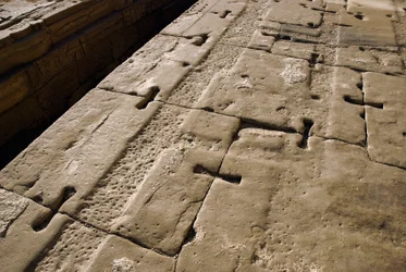 Egyptin antiikin: katon yksityiskohta, Hathorin temppeli, Dendera, Egypti