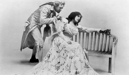 Julia Neilson ja Fred Terry elokuvassa The Scarlet Pimpernel, vuodelta 1905.