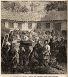 Hostellin sisäpiha Chiang Ping Cheoussa. Piirustus Emile Bayard (1837-1891), havainnollistaa matkaa Shanghaista Moskovaan vuosina 1859-1862, M. de Bourboulon, Ranskan ministeri Kiinaan. Kaiverrus kirjassa "" Le tour du monde", toimittanut Edouard Charton