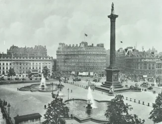 Nelsons-pylväs, Trafalgar Square, Westminster LB: katsot kaakkoon, 1895