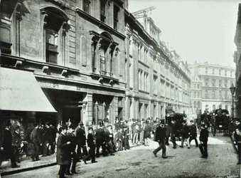 Old Broad Street, sisäänkäynti pörssiin, Lontoon City, 1890