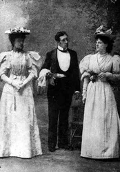 Kohtaus Oscar Wilden (1854-1900) näytelmän "Sulhaseni Ernest" esityksestä St. James