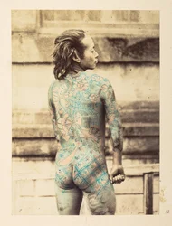 Tatuoitu Betto, Japani